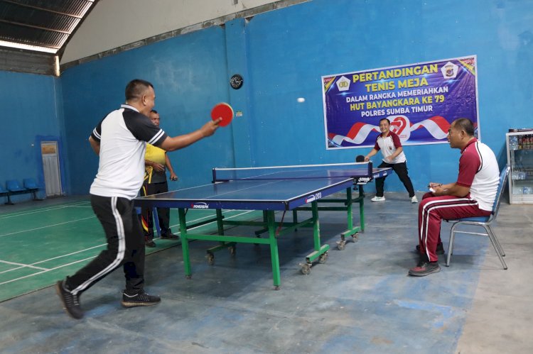 Semarak HUT Bhayangkara ke-79, Polres Sumba Timur Gelar Pertandingan Tenis Meja