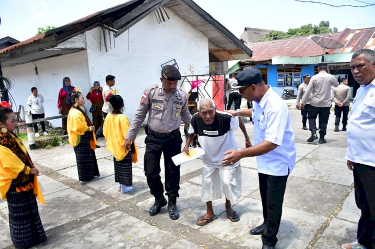 Bakti Kesehatan dan Baksos Bhayangkari Masih Berlangsung, Kapolres Ende Pimpin Langsung Pengamanan Hingga Tuntas