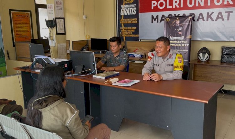 Sigap dan Responsif, Pamapta Polres Sumba Timur Layani Warga yang Kehilangan Dokumen