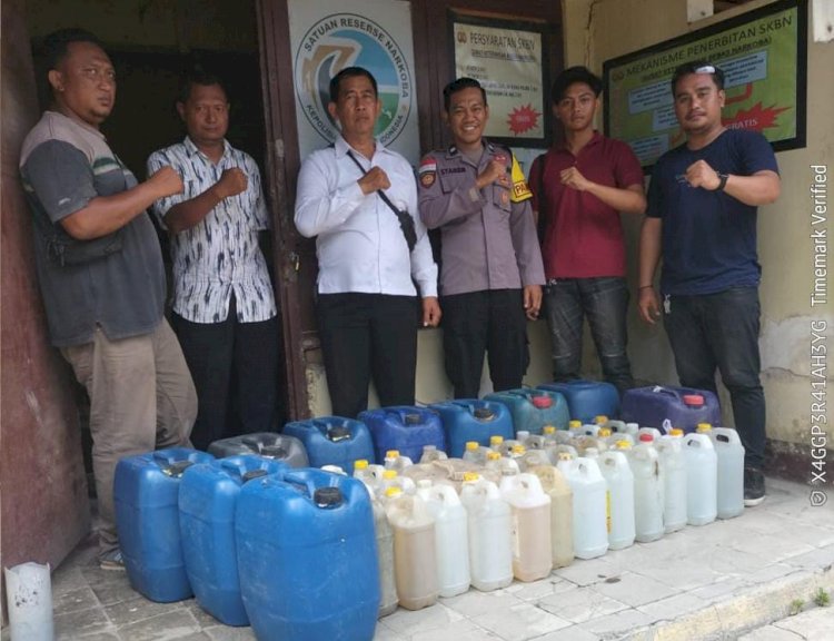 530 Liter Miras Jenis Pinaraci Disita Polres Sumba Timur dalam Operasi KRYD di Pandawai