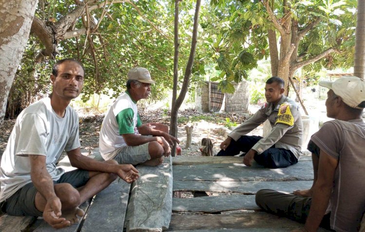 Bhabinkamtibmas Desa Watuhadang Ajak Warga Jaga Kamtibmas dan Waspadai TPPO