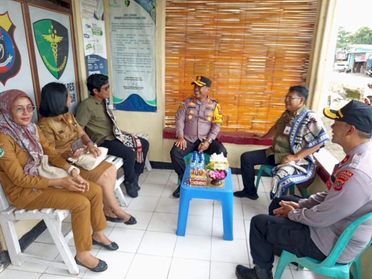 Penasihat Khusus Presiden RI Bidang Kesehatan Tinjau Klinik Polres Sumba Timur