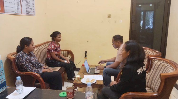 Sentuhan Humanis Biro SDM Polda NTT: Berikan Pendampingan Psikologis dan Penguatan Mental bagi Keluarga Korban di Ngada