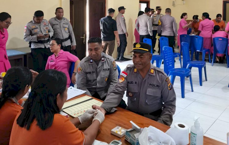 Polres Sumba Timur Gelar Pemeriksaan Kesehatan Gratis untuk Personel dan Keluarga
