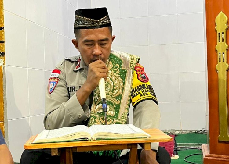 Bhabinkamtibmas Polsek Rindi Tadarus Al-Qur’an Bersama Remaja Masjid di Kamalawatar