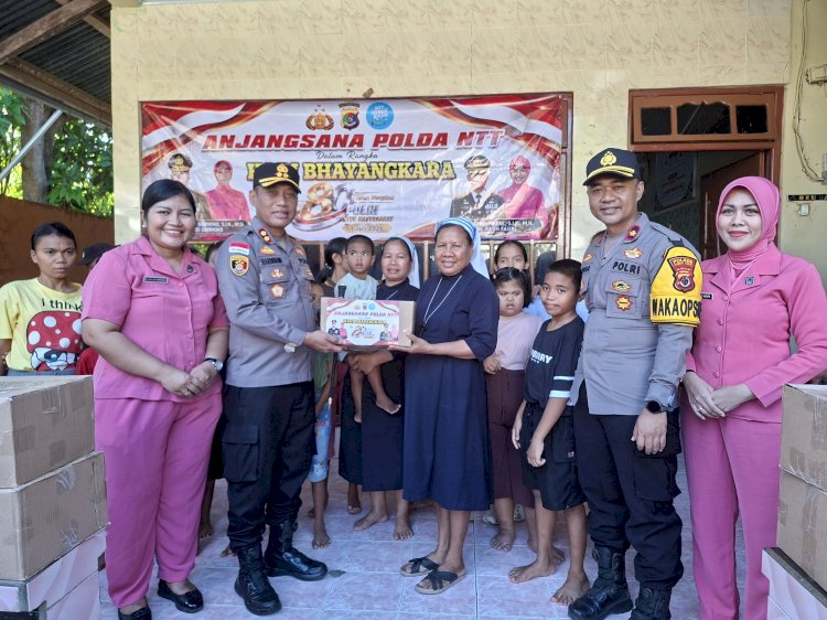 Hari Bhayangkara ke-80, Polres Sumba Timur Kunjungi Purnawirawan, Warakawuri dan Panti Asuhan
