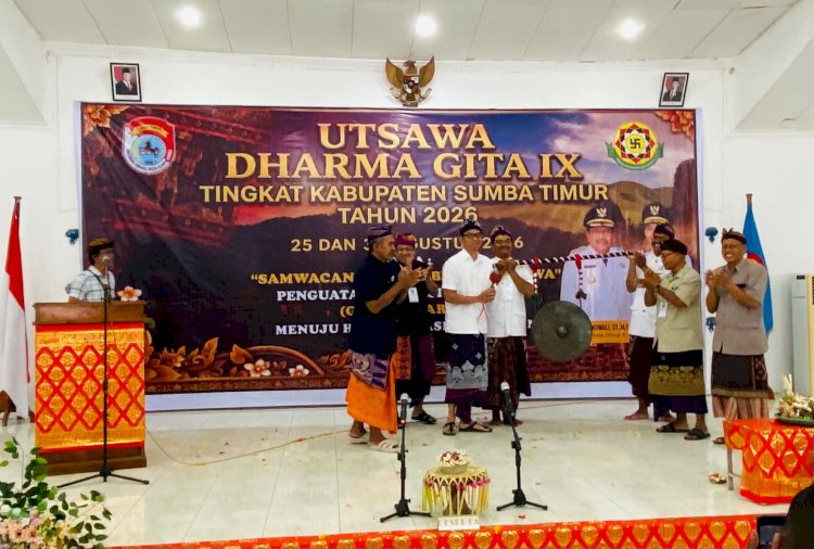 Utsawa Dharma Gita Ke-IX Resmi Dibuka, Kapolres Sumba Timur Tekankan Harmoni dalam Keberagaman