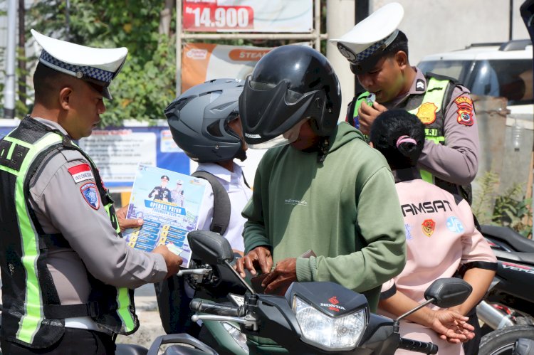 Operasi Patuh Turangga 2026, Polres Sumba Timur Sosialisasikan Keselamatan Berlalu Lintas kepada Pengendara