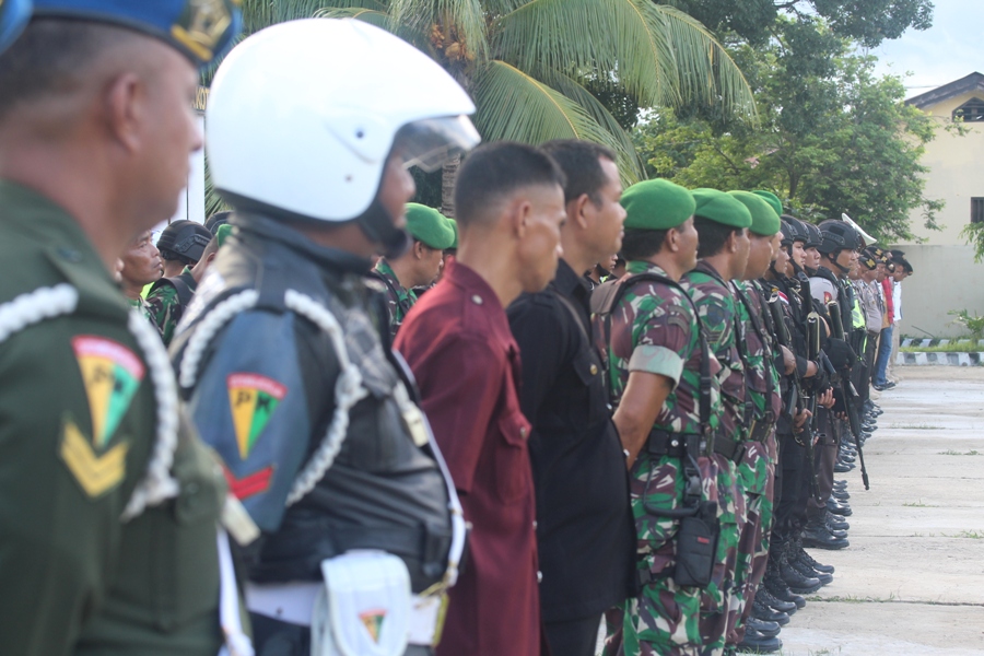 Sinergitas TNI - Polri Siap Amankan Malam Pergantian Tahun di Kabupaten Sumba Timur