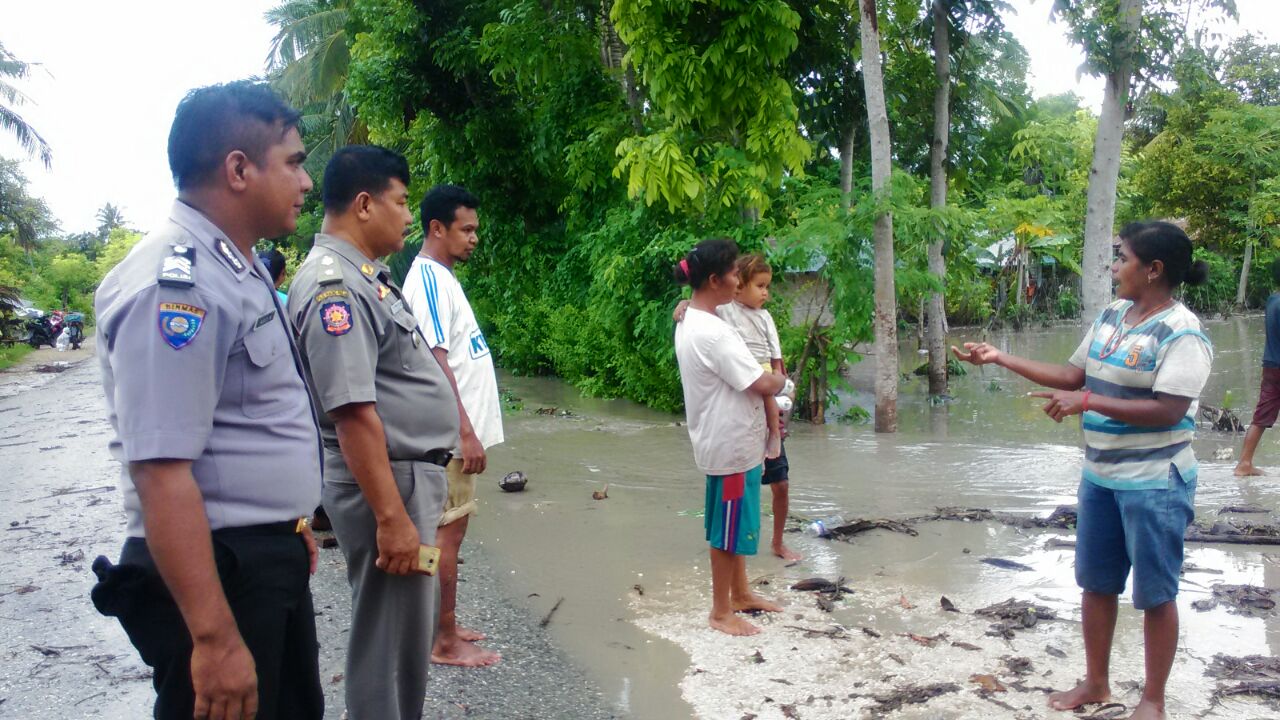 Banjir Rendam 20 Rumah di Kelurahan Temu, Brigpol Agus Nani Turun Langsung Cek Lokasi Banjir